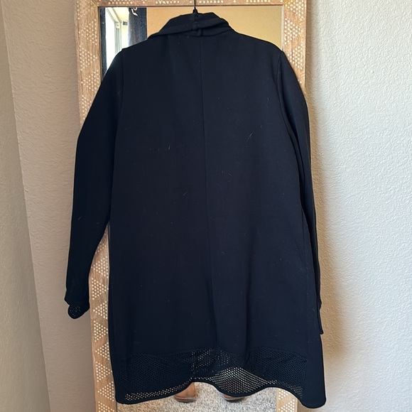 Fabletics black jacket with pockets-Size M - Picture 2 of 5